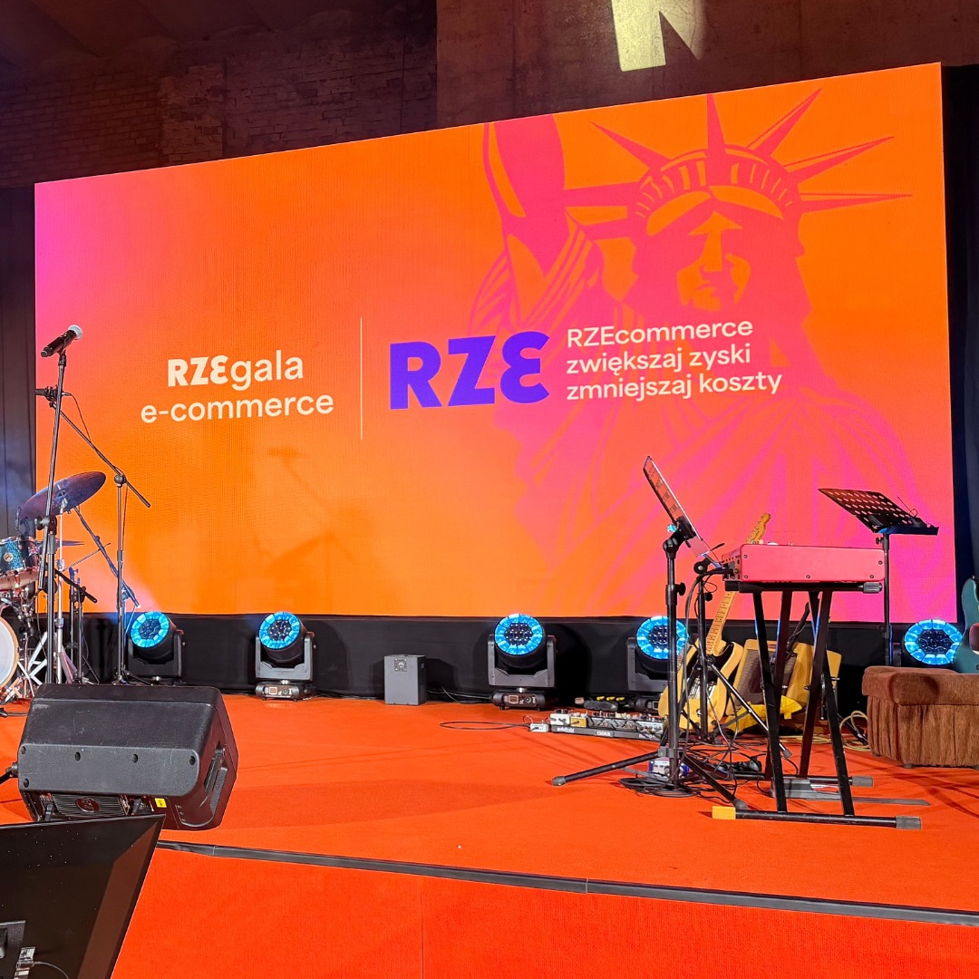 Konferencja Rzecommerce – widok na scenę Konferencja Rzecommerce – widok na scenę