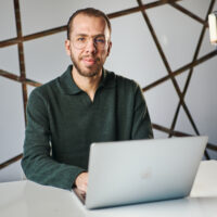 Karol Dec – Fabryka e-biznesu